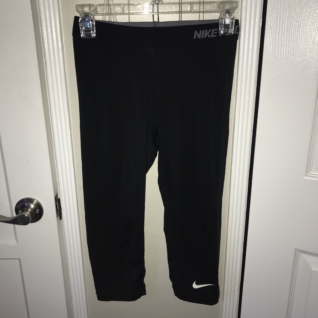 Nike Compression Capris